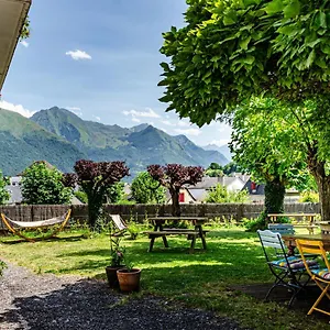 Pyrenees Cycling Couette-café